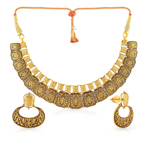 Ethnix 22 KT Gold Studded  Necklace Set NSANDAAAAABFRM