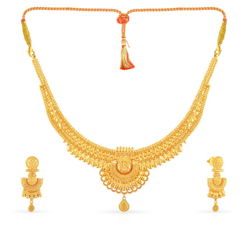 Malabar 22 KT Gold Studded  Necklace Set NSMHAAAAAEBCVC