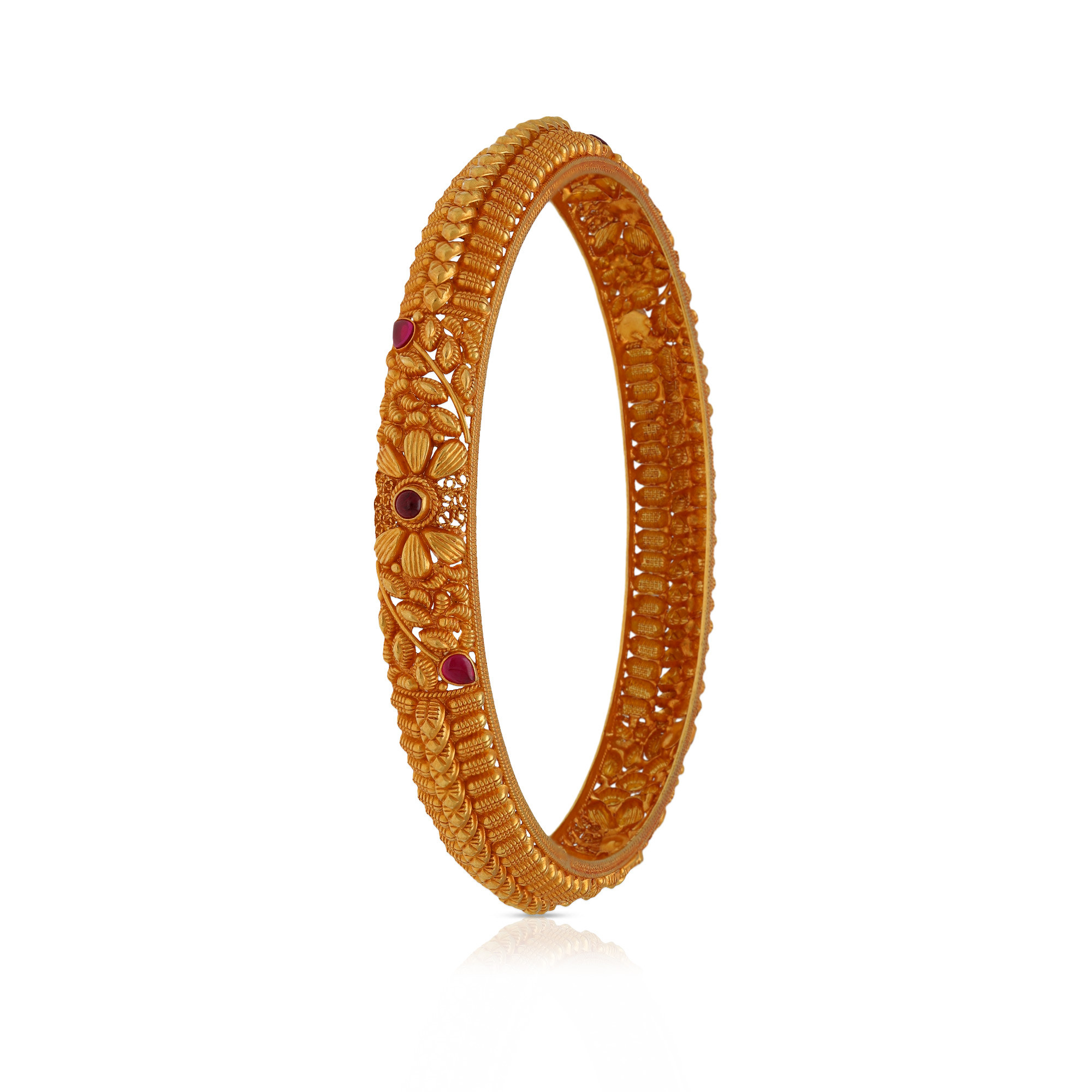 Divine Gold Bangle BNBNCHT16641