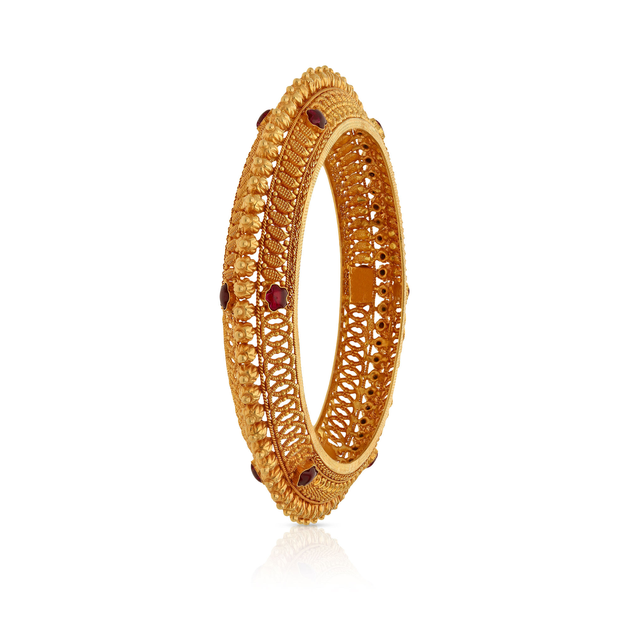 Divine Gold Bangle BNCHT41974