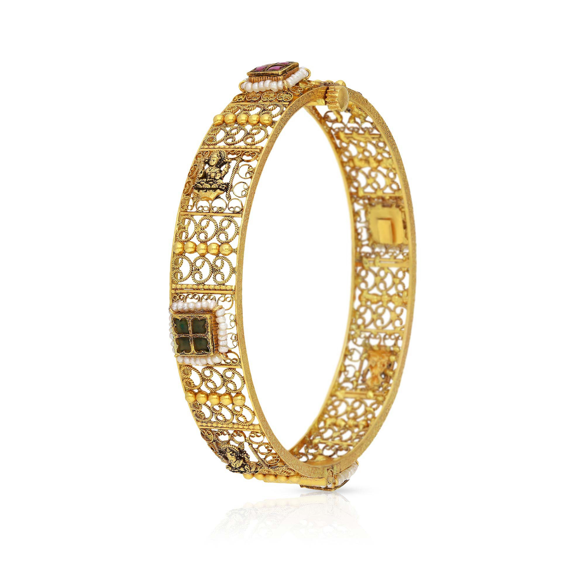 Divine Gold Bangle BNNGS41989