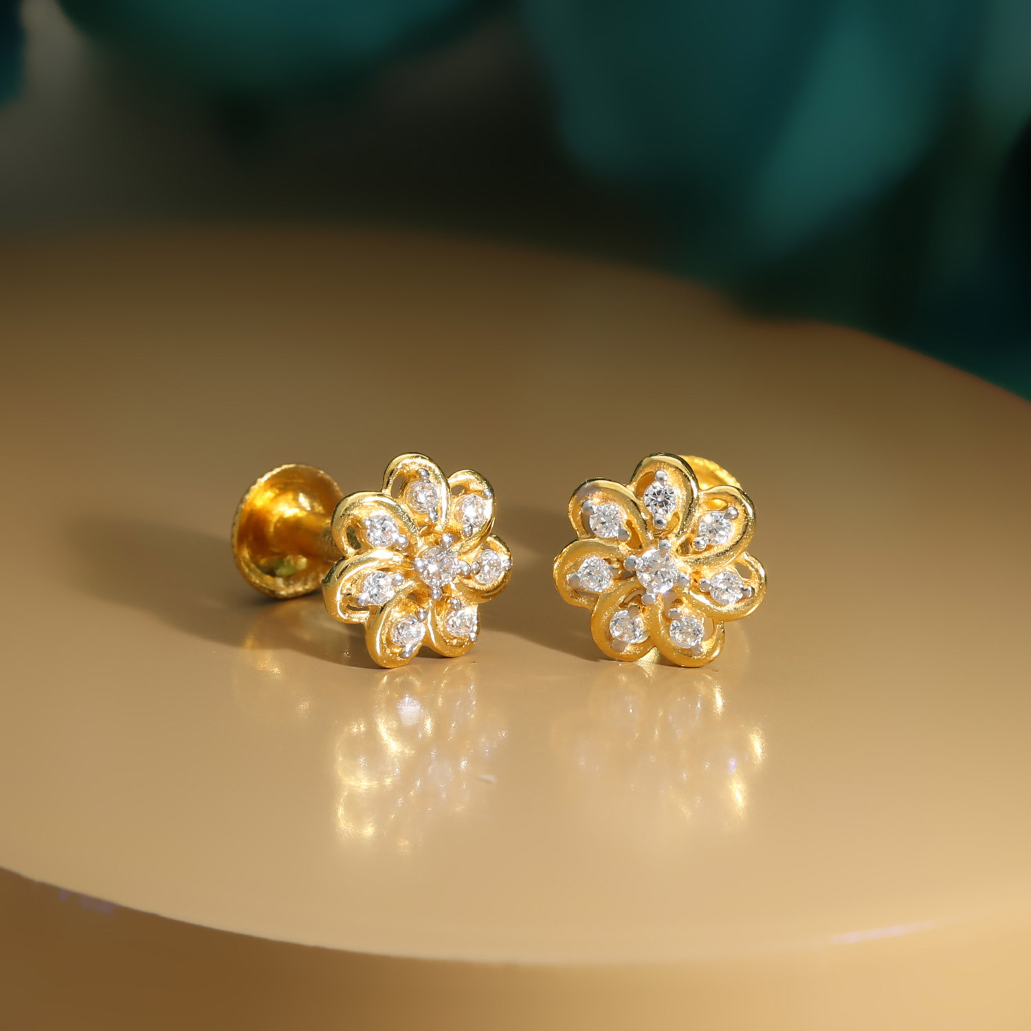 Malabar Gold Studs Earring ERDZL30082
