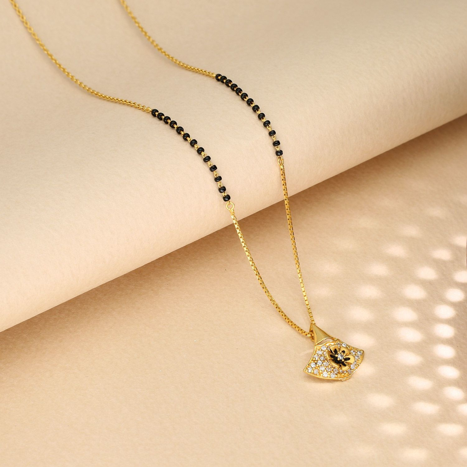 Malabar Gold Short Mangalsutra MSDZL19654