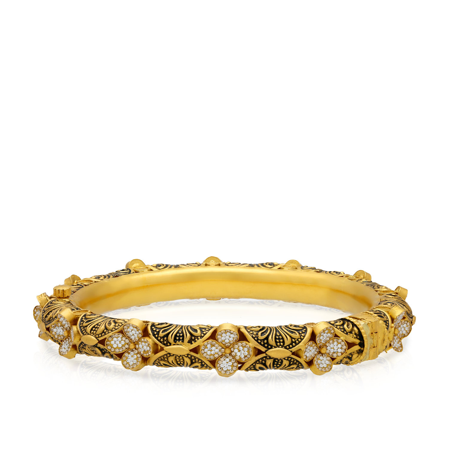 Ethnix Gold Bangle BNANC41573