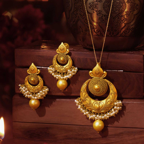 Ethnix Gold Pendant Set PSPDANC46715