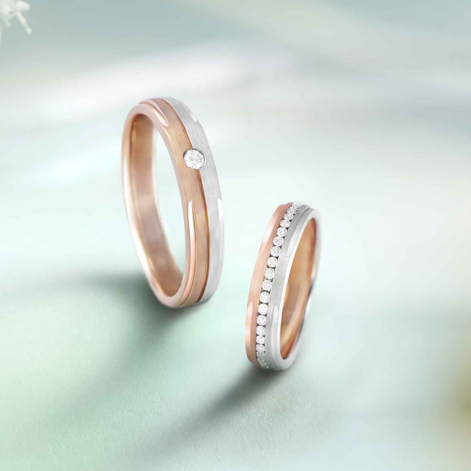 Couple engagement rings in malabar gold deals