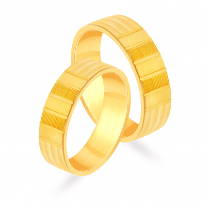 Buy Engagement Gifts Online | Malabar Gold & Diamonds UK