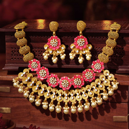 Ethnix Gold Necklace Set NSUSNKANC47478